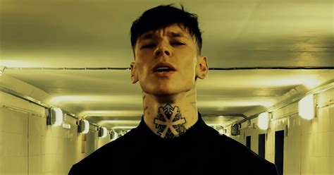 Видео дня: NILETTO исполнил хит «Someone like you» в подземном переходе ...