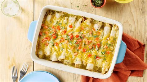 Creamy Green Chicken Enchiladas Recipe Old El Paso Youtube