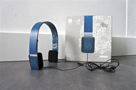 Bang Olufsen Hattie Stewart Beoplay Form 2i Limited Edition