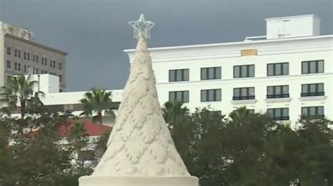 Sandi Tree lighting Dec. 1 in downtown West Palm Beach