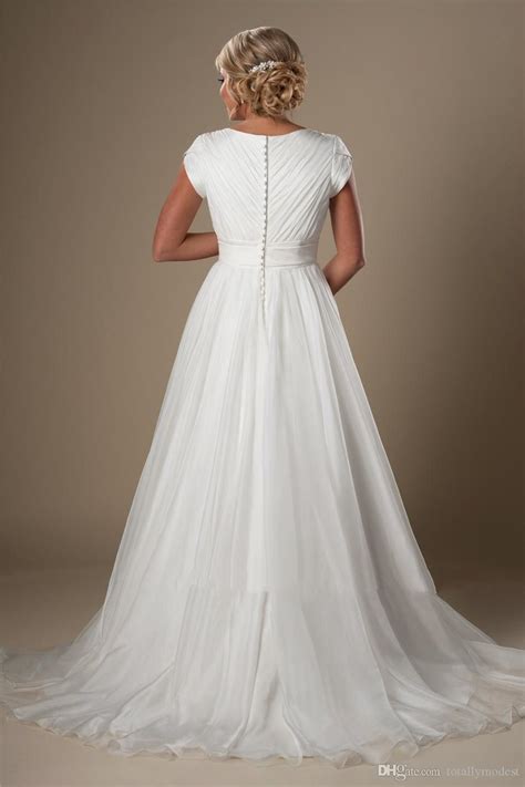 Discountivory Ruched Chiffon Beach Modest Wedding Dresses With Cap