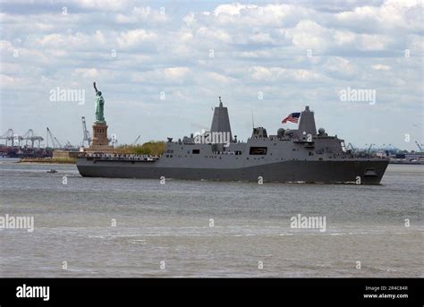 Us Navy He Amphibious Transport Dock Ship Uss San Antonio Lpd 17