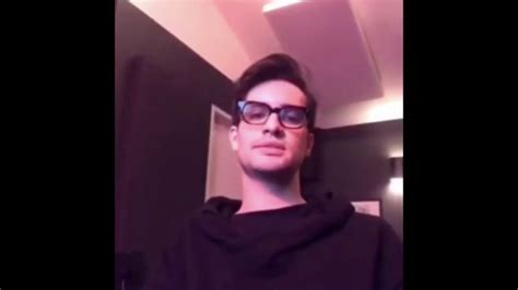 Brendon Urie Turning Men Gay For A Minute Straight Youtube