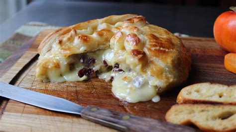 Baked Stuffed Brie Brie En Croute Stuffed With Cranberries And Walnuts