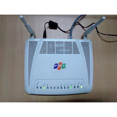 Mua Modem Phát WIFI quang F P T G 93GR1 2 râu và 4 cổng LAN Modem