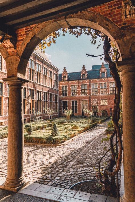 How to Visit the Plantin-Moretus Museum, Antwerp | solosophie