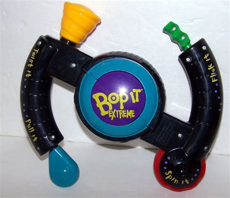 Bop It Bopit Extreme Flick Twist Pull It Light Up Handheld Game