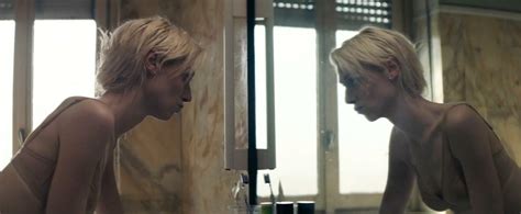 Elizabeth Debicki Sexy The Burnt Orange Heresy Nude Screen Captures