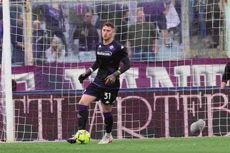 La Formazione Ufficiale Della Fiorentina Torna Cerofolini Tra I Pali