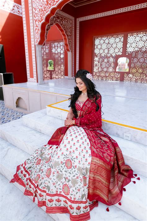 Traditional Jaipur Wedding With A Heartwarming Story Wedmegood