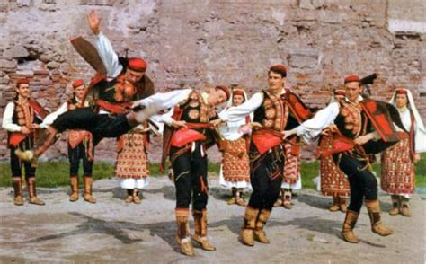 Croatian Folk Group Dancing Kolo Croatia Peasant Clothing Costumes