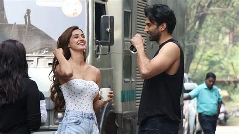 Disha Patani Aditya Roy Kapur Malang Photo 476346