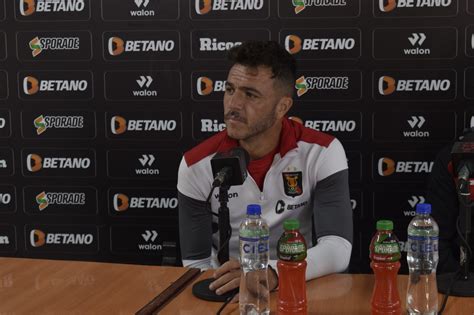 Mariano Soso ya no continuará como técnico de FBC Melgar