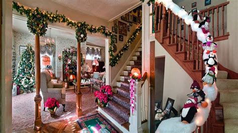 Best Christmas Stair Decoration Ideas For Small Spaces Christmas