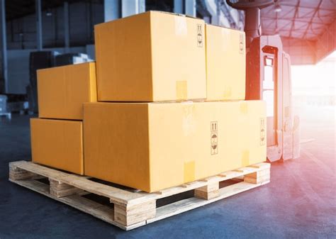 Premium Photo Packaging Boxes On Pallet With Electric Forklift Pallet