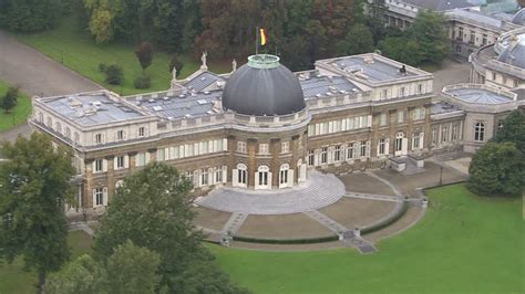 Palacio De Laeken Château De Laeken Kasteel Van Laken Megaconstrucciones Extreme Engineering