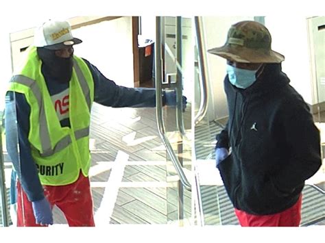 Fbi Searches For 2 Men Who Robbed Skokie Bank At Gunpoint Skokie Il