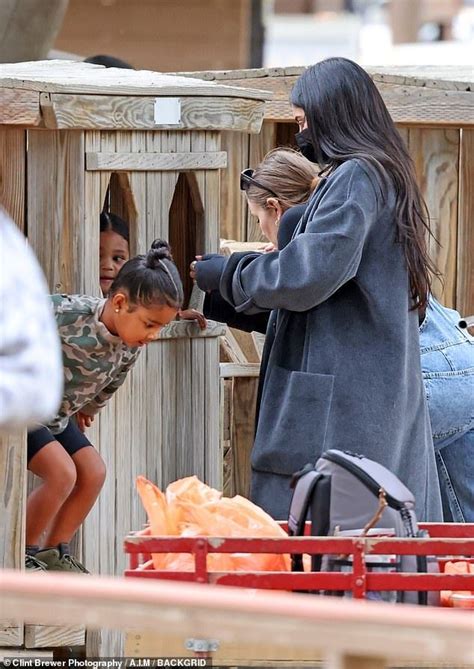 Pregnant Kylie Jenner Hides Her Baby Bump On A Play Date In La Kylie