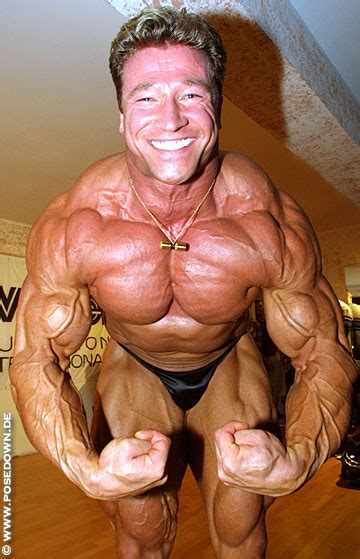 Posedown The World Of Bodybuilding Bodybuilder G Nter Schlierkamp