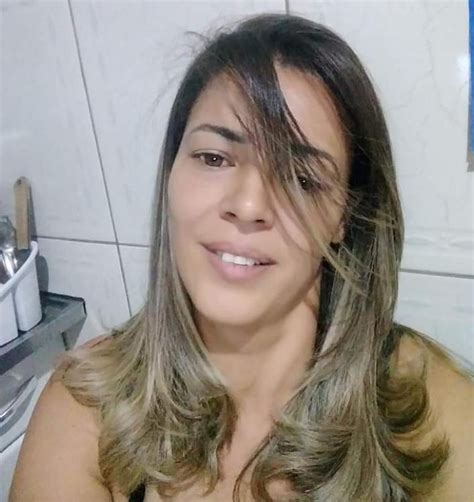 Marido é preso suspeito de matar a mulher a facadas e simular assalto