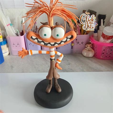 Boneco Ansiedade em Biscuit Divertidamente | Elo7
