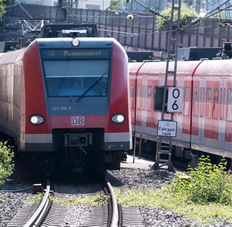 S Bahn St Rung Sorgt F R Chaos Im M Nchner Pendlerverkehr Welt