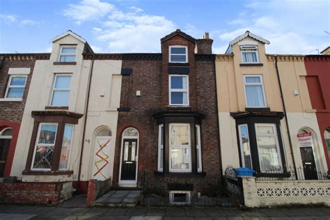 3 bedroom terraced house for sale in Sutton Street, Liverpool, L13 7EQ