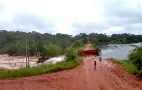 Barragem Se Rompe Em S O Jos Do Rio Claro Foto Reprodu O S