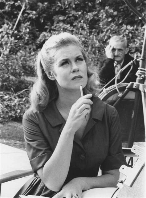 Elizabeth Montgomery Elizabeth Montgomery Bewitched Elizabeth Montgomery Bewitching