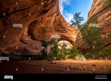 Jacob Hamblin Arch Coyote Gulch Utah Stock Photo Alamy