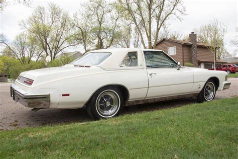 1975 Buick Riviera GS | Buick riviera, Dream cars bmw, Buick