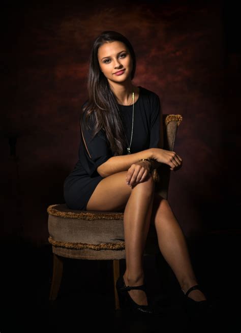 Elegant Photographic Portraits Professional Studio Portraits In