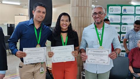 HU UFPI Faz Homenagem Ao Dia Do Trabalhador Ebserh E Entrega Medalha