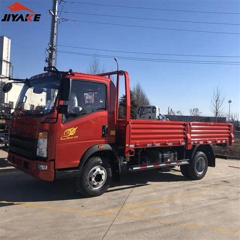 Cheap Prcie Sinotruk Foton 4X2 Light Truck 3 Tons 5 Tons 10 Tons Cargo