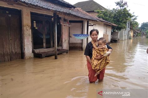 Ratusan Rumah Di Mejobo Kudus Tergenang Banjir ANTARA News