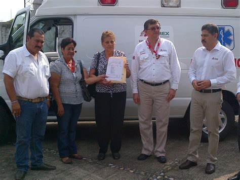 Elfigaro Blogspot Pemex Entrega Una Ambulancia Al Municipio De