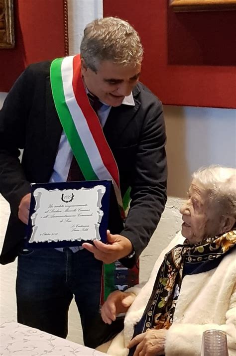 Foto Passione Centenari La Storia Dei Coniugi Pierino Vargiu E