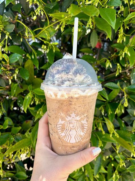 I Tried Starbucks 2 New Drinks And The Frappuccino Is A Delicious