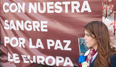 Decenas De Personas Despiden En Madrid A Alexei Navalni El Amor