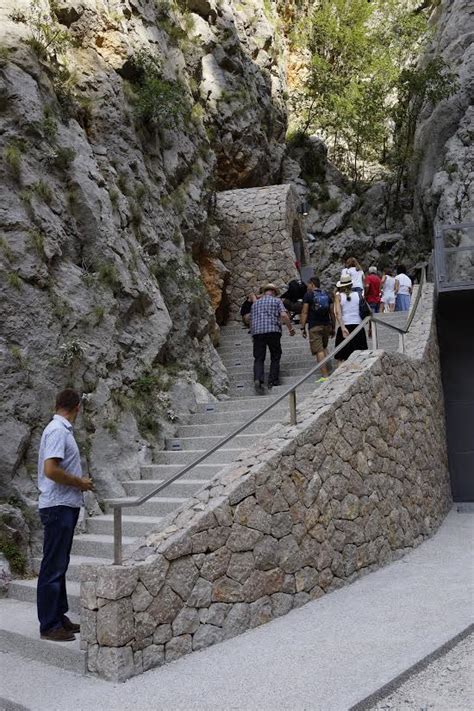 Tris Portal Ibenik Podzemni Grad Paklenica Od Titova Bunkera Do