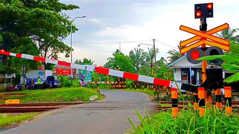 Palang Pintu Kereta Api Railroad Crossing Ka Bbm Pertamina Yanuar