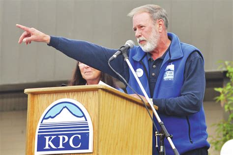 Kenai Peninsula College head announces retirement | Peninsula Clarion