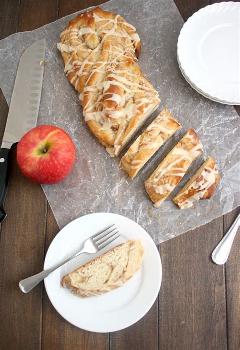 Sweet Glazed Apple Cinnamon Yeast Bread Traceysculinar… Flickr