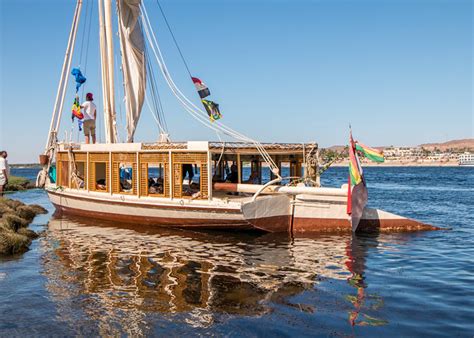 Dahabiya Nile Cruise Egypt Holiday Makers