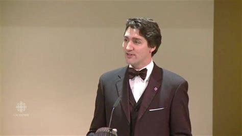 Justin Trudeaus Toast To The Queen Elicits Cheeky Royal Response Cbc News