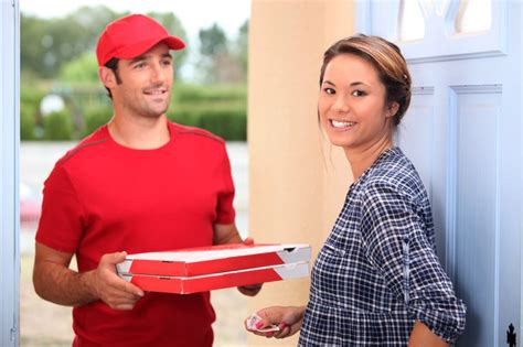 Tipping Etiquette for Pizza Delivery Drivers | Brooklyn Pizza Company