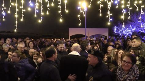 Petrosino Acceso Lalbero E Inaugurato Il Villaggio Di Natale