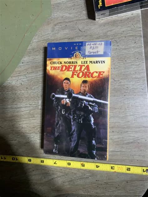 THE DELTA FORCE VHS NEUF SCELLÉ RARE 1986 Chuck Norris Lee Marvin