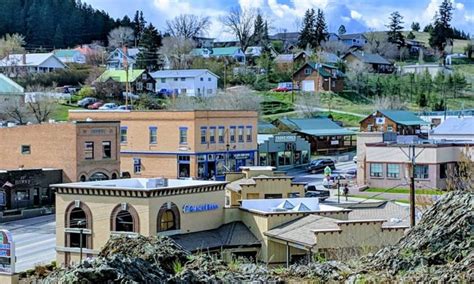 Town Of Eureka Montana A Small Town With A Big Heart