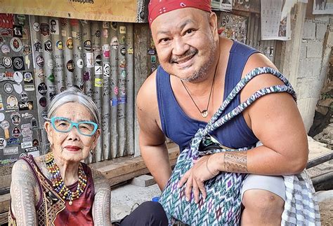 Fil Am Designer Overjoyed As Apo Whang Od Wears Her Donated Eyeglasses